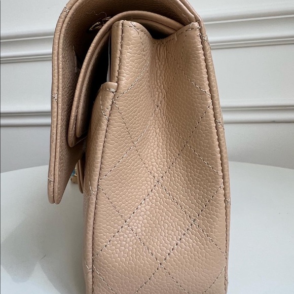 __ 𝑺 𝑶 𝑳 𝑫 __ CHANEL M CLASSIC BEIGE CLAIR - Picture 3 of 7